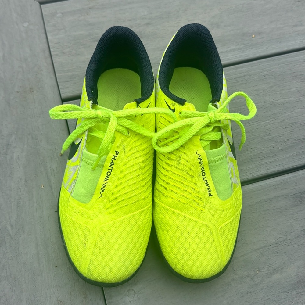 Nike JR Phantom Venom Turf Cleats